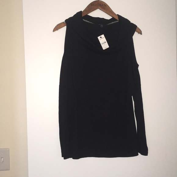 🌟HP🌟 NWT - Express Cold Shoulder Top - Picture 3 of 6